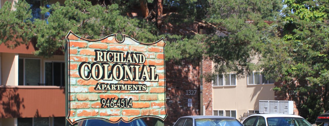 Richland Colonial Apartments